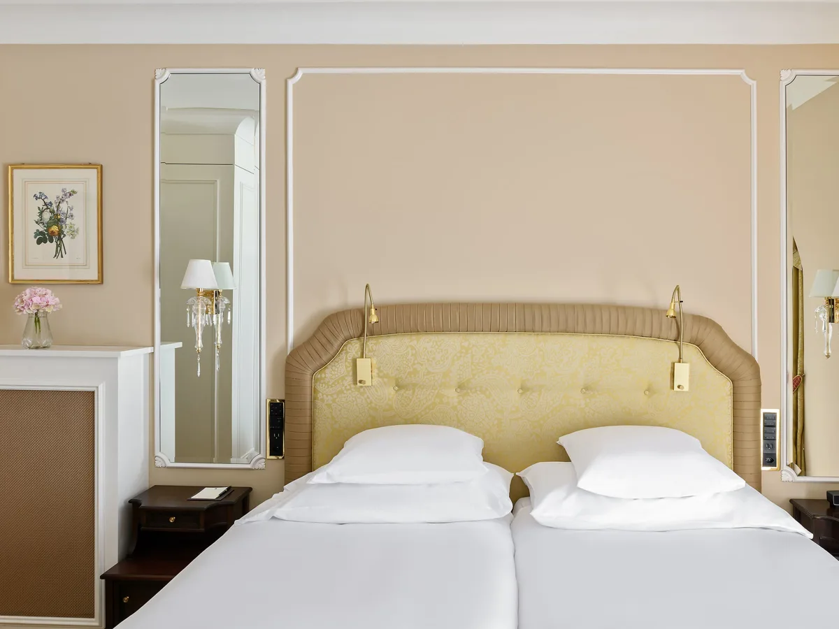 Deluxe Double Room Lake View