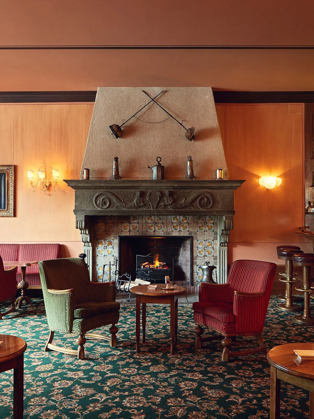 Renaissance Bar